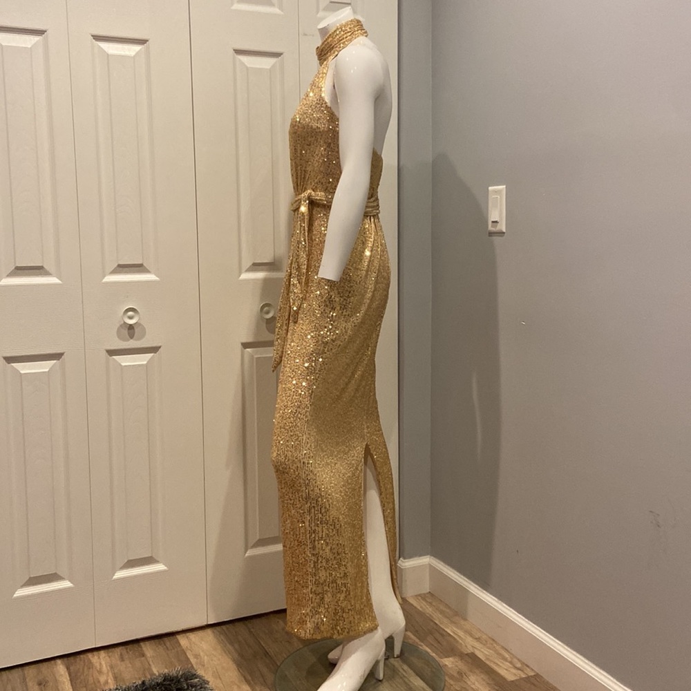NWOT Ieena for Mac Duggal gold sequin halter gown - Picture 8 of 12